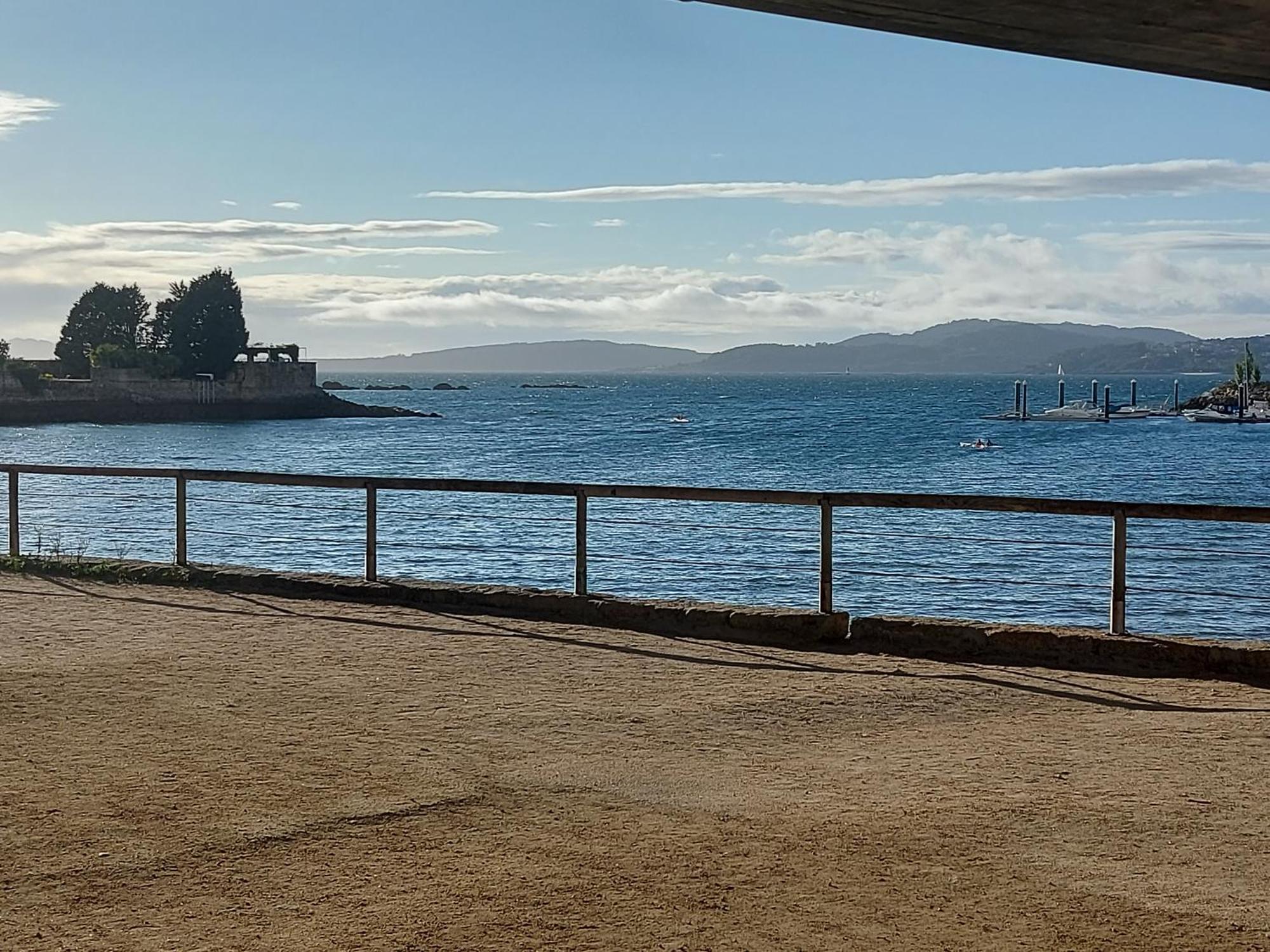 Apartamento Piso En Bouzas Con Vistas A La Ria Vigo Exterior foto